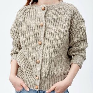 Babaa cardigan with wooden buttons, mist, one size